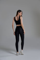 Calça Metalic Cós V Preta